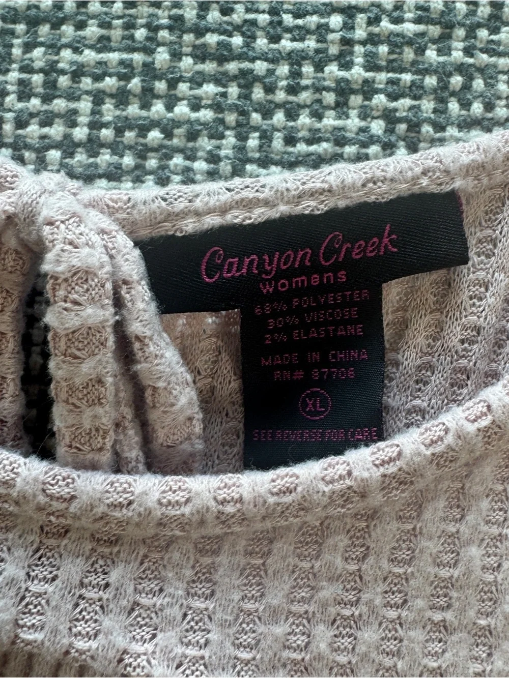 Light Pink Women’s XL Textured High-Low Tank